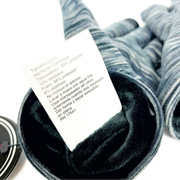 Touchscreen Grey Fleece Lined Gloves | Earmuff Audio Headphones Cords Included - Picture 13 of 15